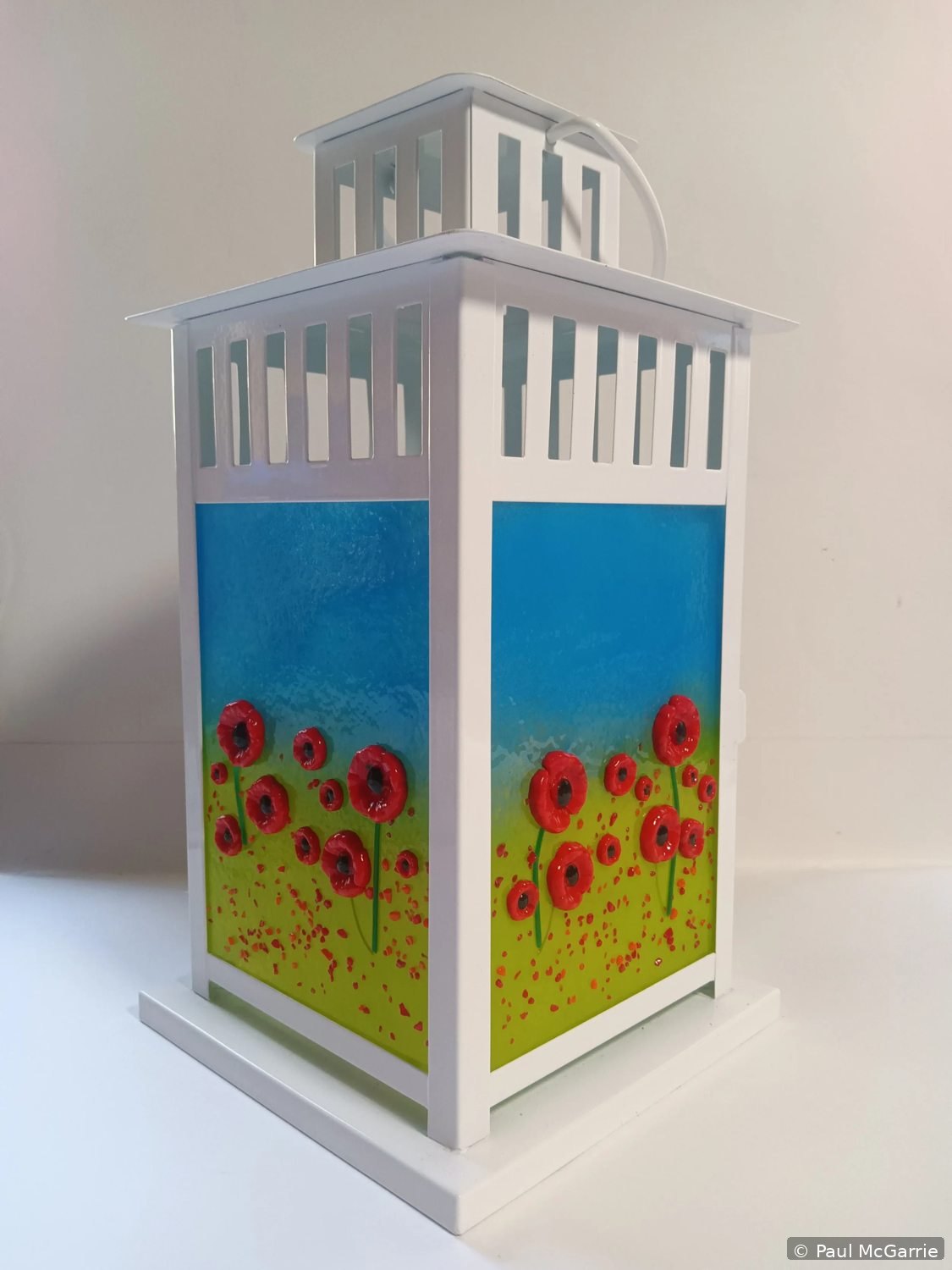 Poppy Glass Lantern, fused glass artwork by Paul McGarrie, photograph 1
